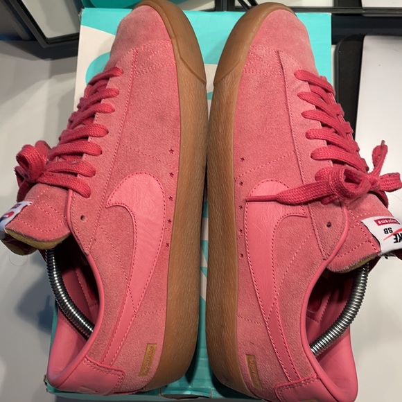 BLAZER LOW NIKE x SUPREME Limited - Picture 5 of 7